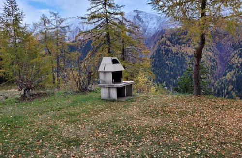 Bellwald Apartment | Chalet Männertreu OG by Interhome