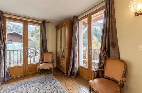 Landry House | CHALET MAISON CARAMEL