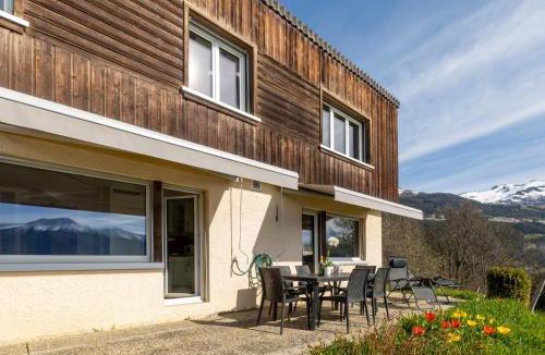 Randogne Ski Chalet | Chalet Maison Le Fontany by Interhome