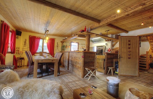Thones Ski Chalet | Chalet Marlyne with large jacuzzi