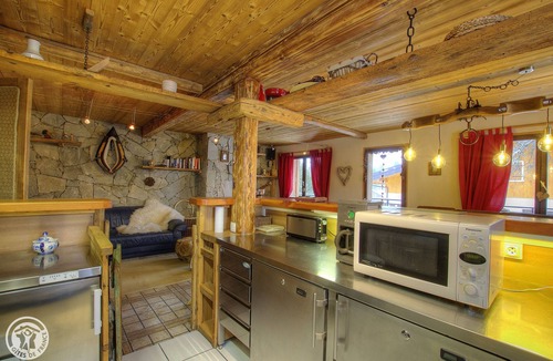 Thones Ski Chalet | Chalet Marlyne with large jacuzzi