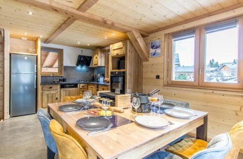Le Praz de Lys Ski Chalet | Chalet Mazot Savoyard