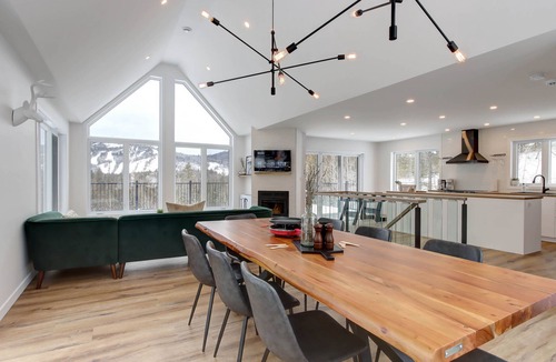 Saint Come Ski Chalet | Chalet Miamba ↟ BBQ & Spa ☼ EV Station ☼ Panoramic view ♡ AC ⟢ Fireplace Firepit