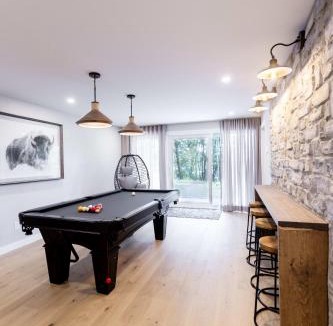 Inverness House | Chalet Mid-Century - Lakeside Joseph - Le Charlo