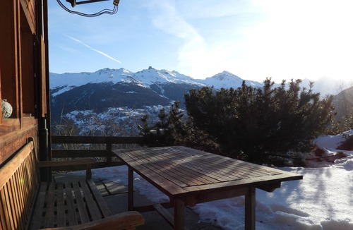 Granges Ski Chalet | Chalet Mirabelle: skiing, hiking or biking from your doorstep
