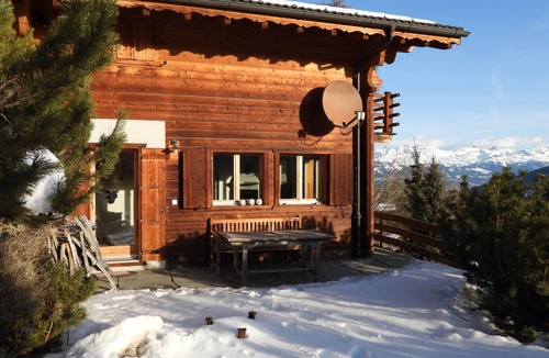 Granges Ski Chalet | Chalet Mirabelle: skiing, hiking or biking from your doorstep