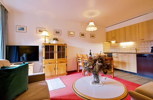 Wengen Apartment | Chalet Miravalle 2