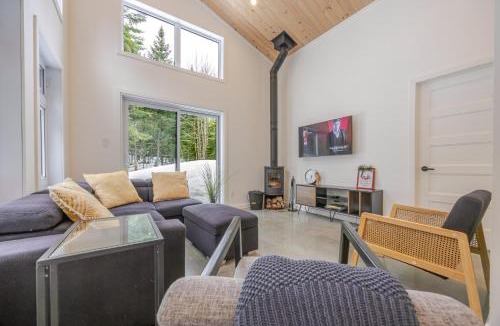 Saint-Tite-des-Caps Ski Chalet | CHALET MISTA - Charlevoix - Repère de ski moderne en nature