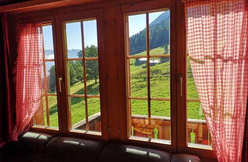 Axalp Apartment | Chalet mit Alpenambiente Axalp