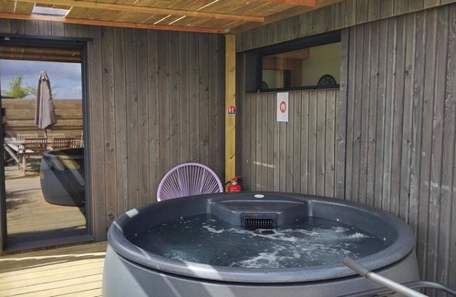 Saint-Coulitz Ski Chalet | Chalet Moderne, Sauna & Jacuzzi