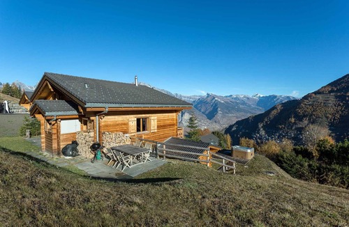 Mayens-de-Riddes Ski Chalet | Chalet Mon Ours - Jacuzzi - Sauna - Views - La Tzoumaz, 4 Vallees