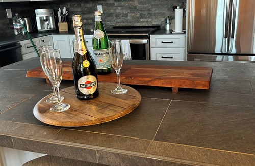 Ellicottville Ski Chalet | Chalet MoNARCH NewLuxury 3bd 3 bath with Loft additional beds sleep 8+