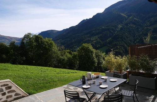 Hauteluce Apartment | Chalet "Mont Blanc" (8 guests)