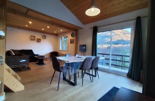 Laruns Ski Chalet | Chalet Mustang Vallée