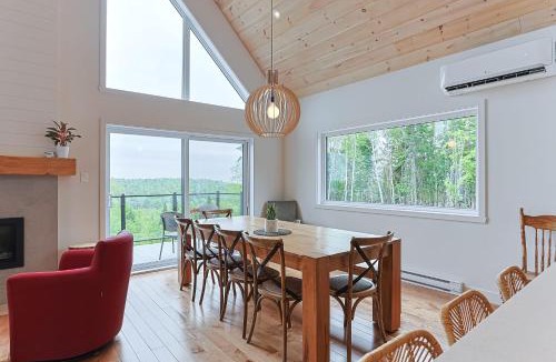 Saint-Alphonse-Rodriguez House | Chalet Neuf Avec Spa - Horizon Des Coteaux