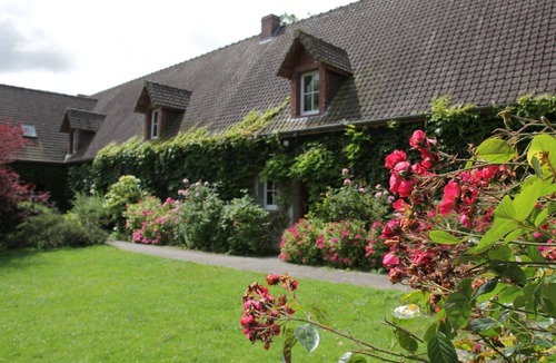 Monchaux Ski Chalet | Chalet near Lake and Pool in Quend-Plage