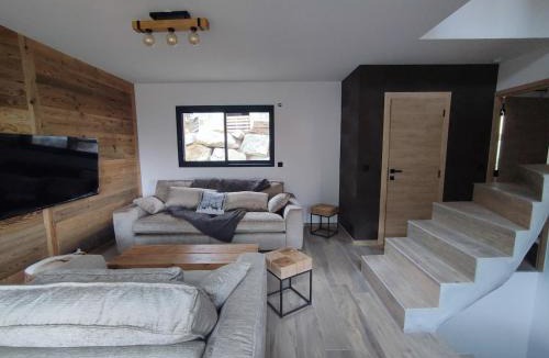 Egat Ski Chalet | Chalet NEUF Jacuzzi Terrasse Salle jeux proche Font Romeu
