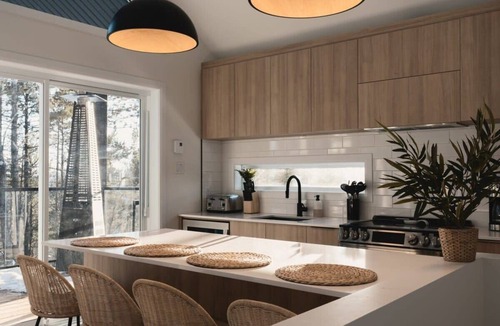 Sainte-Beatrix Ski Chalet | Chalet Nido - SPA, Fire pit & suspension bridge