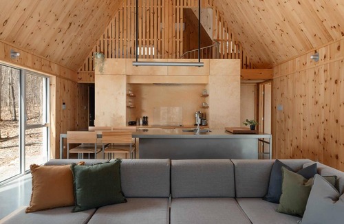 Chertsey Ski Chalet | Chalet Nova - Spa, Sauna & in the Nature
