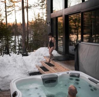 Mauricie House | Chalet NYX - Bord de l'eau avec SPA et Sauna