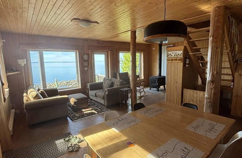 Notre-Dame-des-Neiges Ski Chalet | Chalet on a private beach on the St. Lawrence - quiet & breathtaking view