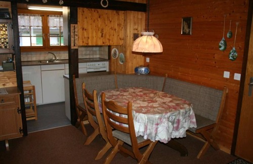 Leuk Ski Chalet | Chalet Oase Upper Apartment