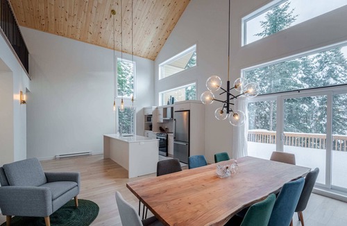Shannon Ski Chalet | Chalet ODIN Private Spa Pet Friendly Nature
