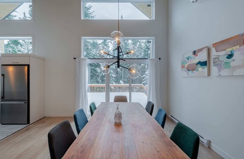 Shannon Ski Chalet | Chalet ODIN Private Spa Pet Friendly Nature