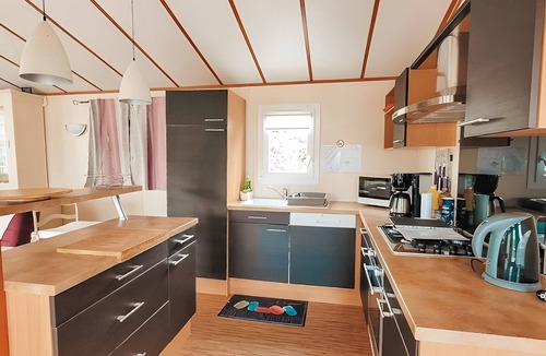 Caurel Ski Chalet | Chalet of Happiness by Lake Guerlédan