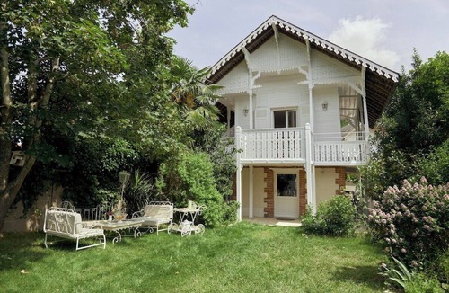 Olivet House | Chalet Olivet, a bucolic house on the water