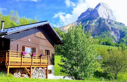 Saint-Pancrasse Ski Chalet | Chalet on the Chartreuse massif