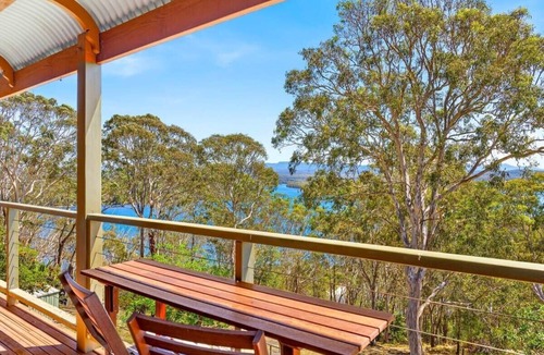 Tuross Head House | Chalet on Trafalgar @ Tuross Head