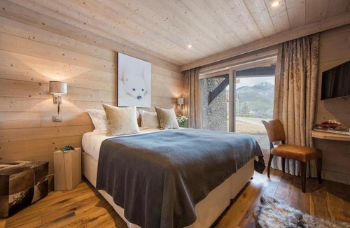 Les Almes Ski Chalet | Chalet Opale