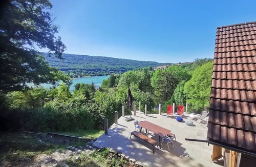 Serrieres-sur-Ain House | Chalet overlooking the Ain