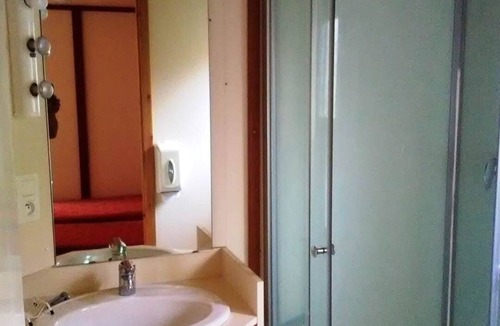 Clairvaux-d'Aveyron Ski Chalet | Chalet Palace Manège