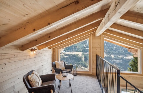 Champery Ski Chalet | Chalet Panorama Prestige by Mrs Miggins – Exceptional Views of the Dents du MidiLocated in a peacefu