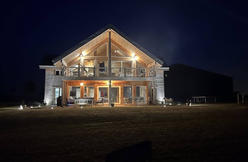 Morienval Ski Chalet | Chalet-Panoramic-Ensuite with Bath-Countryside view