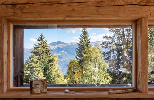 Sarn House | Chalet "Paradiesli" by Interhome