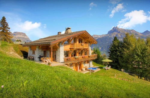 Combloux Ski Chalet | Chalet Petille - OVO Network