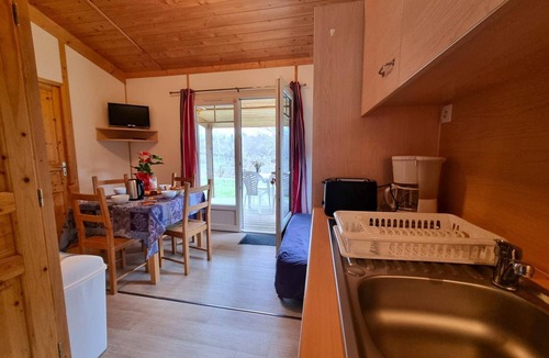 Usson-en-Forez Cottage | Chalet pets allowed - 4 guests