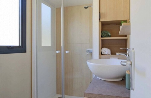 Vic-sur-Cere Ski Chalet | Chalet - Piscine - ccbbd0i