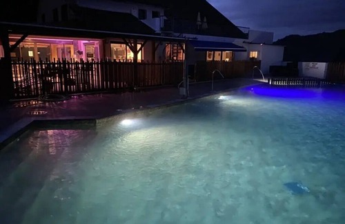 Vic-sur-Cere Ski Chalet | Chalet - Piscine - ccbbdab