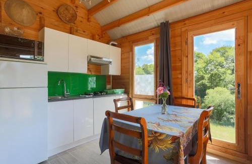 Plouegat-Moysan Ski Chalet | Chalet Pondok Indah