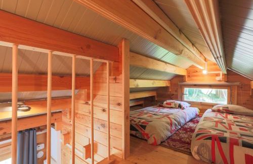 Plouegat-Moysan Ski Chalet | Chalet Pondok Indah