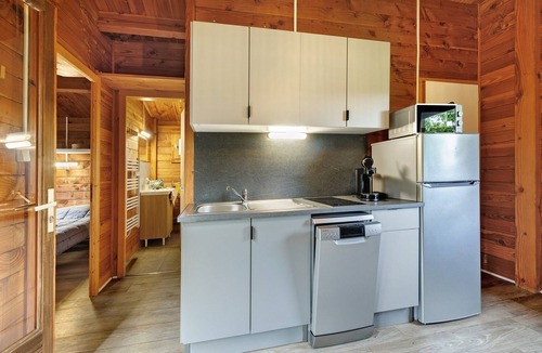 Saint-Gervais RV Rental | Chalet “Prestige Le 19” with Terrace, Shared Pool and Wi-Fi