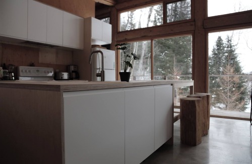 La Bostonnais Ski Chalet | Chalet, private beach, waterfront, outdoor spa, sleeps 10