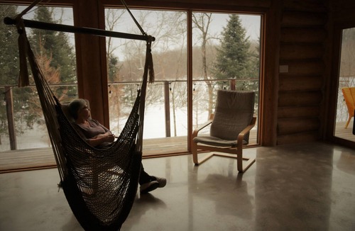 La Bostonnais Ski Chalet | Chalet, private beach, waterfront, outdoor spa, sleeps 10