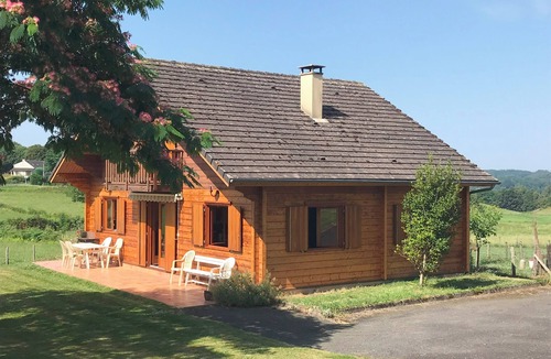 Meilhards House | Chalet Proximité Centre Bourg