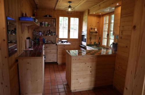 Randogne Ski Chalet | Chalet rénové proche de Crans-Montana