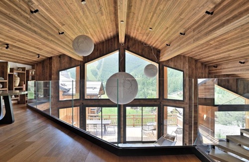 Saint-Etienne-de-Tinee Ski Chalet | Chalet Reve Blanc - Auron - Luxury Chalet